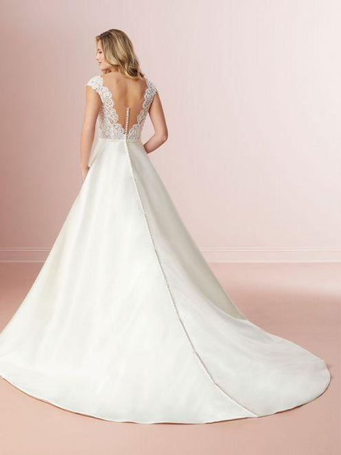 Felicity Rose Bridal : Exclusives